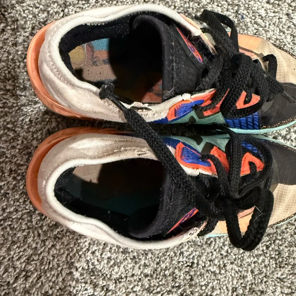 Nike LeBron 18 XVIII low tune squad space jam basketball shoes, youth size 4.5 - Picture 10 of 14